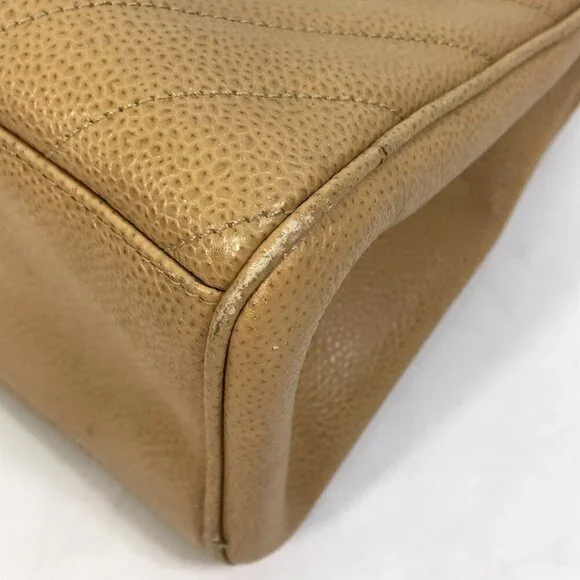 CHANEL Vintage Cream Caviar Leather Tote Bag - Picture 8 of 16